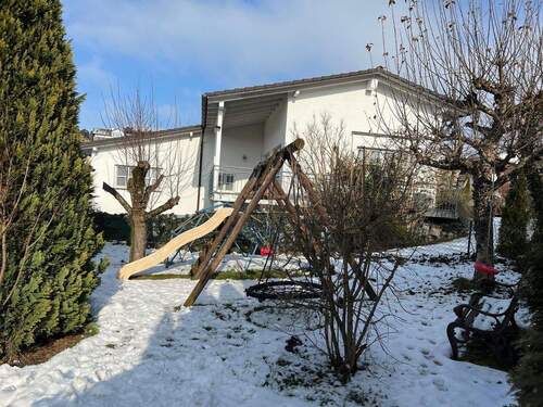 Hausansicht_Seite - 8 Zimmer Einfamilienhaus zum Kaufen in Nandlstadt