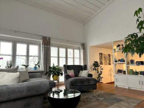 Wohnzimmer_1 - 8 Zimmer Einfamilienhaus in Nandlstadt