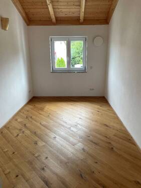 Gäste oder Kinderzimmer - Etagenwohnung mit 90,00 m² in Fuchstal zur Miete