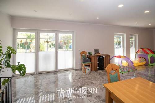 Wohn- und Esszimmer - 