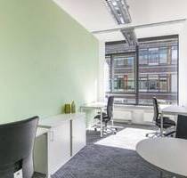 Privater Büroraum ganz auf Ihre individuellen Unternehmensbedürfnisse angepasst in Regus AOC Hanauer Landstraße - Frankfurt am Main Ostend