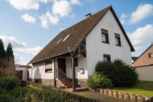 10 Titelbild - Einfamilienhaus mit solider Substanz - viel Raum für Ihre individuellen Wohnideen