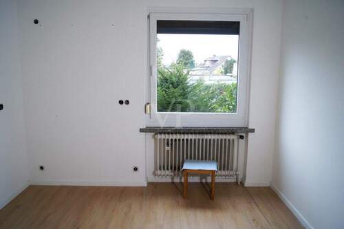 20 Küche EG KI bearbeitet - Einfamilienhaus mit 120,00 m&sup2; in Celle zum Kaufen