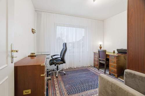 Arbeits- oder Gästezimmer - 