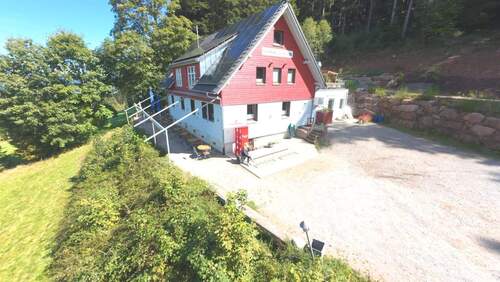 Renoviertes Haus mit Gastrobereich im EG und schicker Wohnung im OG - 7 Zimmer Einfamilienhaus zum Kaufen in Schenkenzell