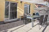 Terrasse mit Überdachung - 