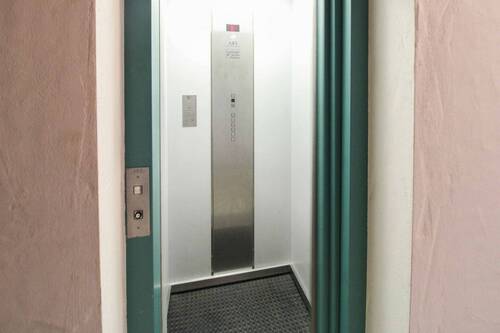 Fahrstuhl - 