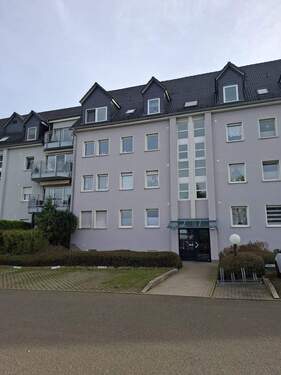 Gesamtansicht von Westen.jpg - Etagenwohnung mit 64,00 m&sup2; in Werdau zur Miete