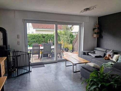 Wohnzimmer - Energieeffiziente Doppelhaushälfte in beliebter ruhiger Lage am Baukloh