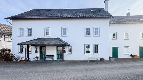 Hausansicht - 4 Zimmer Reihenmittelhaus zur Miete in Katzenelnbogen