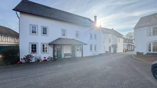 Seitenansicht - 4 Zimmer Reihenmittelhaus in Katzenelnbogen