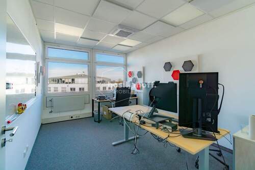 Büro 2 - 8 Zimmer Büro in Gräfelfing