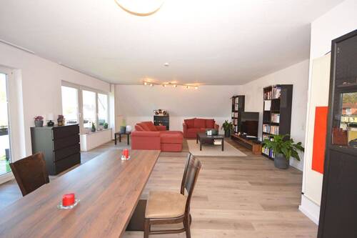 Wohnzimmer - 3 Zimmer Etagenwohnung in Niederkassel