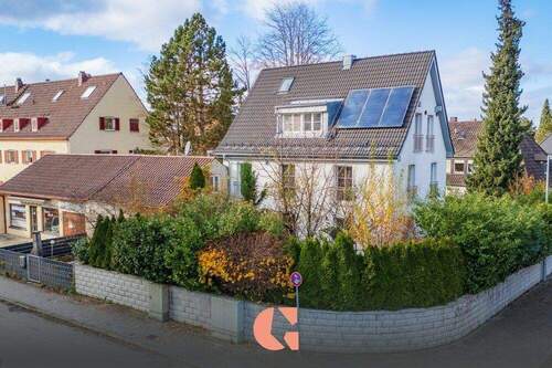 Hausansicht - Mehrfamilienhaus mit Gewerbeeinheit - Gut angebunden & zentral