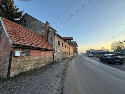 Hauptstraße - 1 Zimmer Mehrfamilienhaus, Wohnhaus in Großenehrich