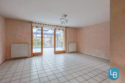 Lichdurchflutetes Wohnzimmer... - 