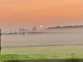 Sonnenaufgang aus dem Garten - 
