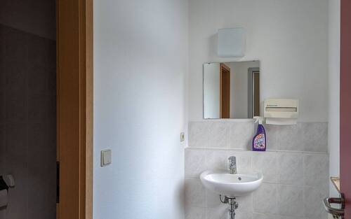 WC - 