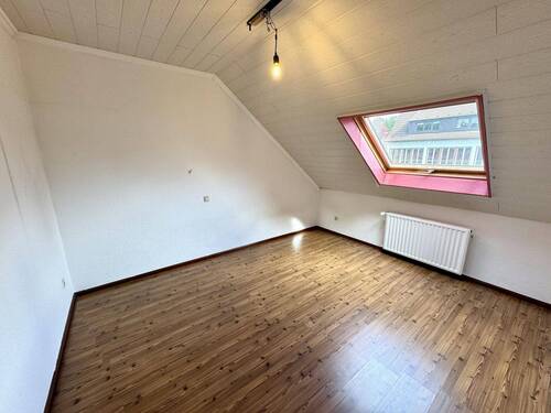 Schlafzimmer 3 OG - 
