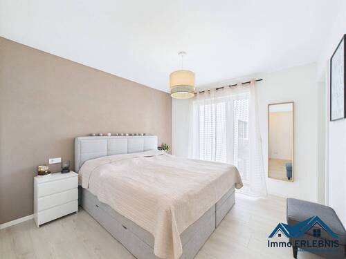  Schlafzimmer mit Bad und Ankleideraum - 