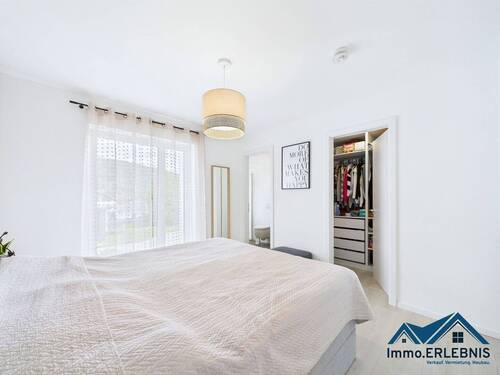  Schlafzimmer mit Bad und Ankleideraum - 
