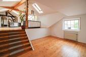 Wohnzimmer - Charmantes Einfamilienhaus mit Garten und 7 Zimmer in Kreuzau-Bilstein