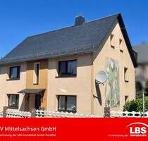 Schickes Zweifamilienhaus mit Garten - Königshain-Wiederau