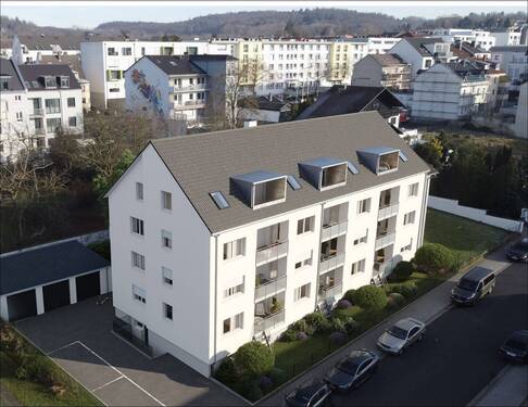Außenansicht - Attraktive 2-Zi.-DG-Wohnung 