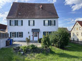 Bild1 - Ehem. Pfarrhaus mit Garten und vielseitigem Charme!