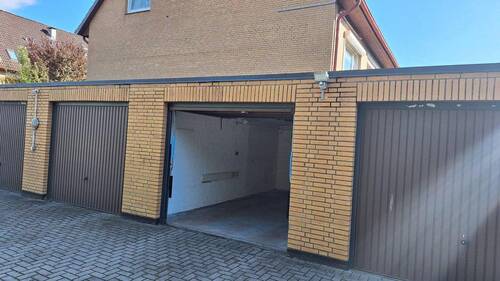 Garage.jpg - 