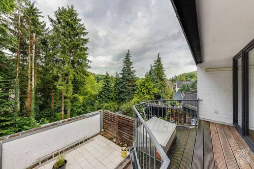 Balkon mit Blick ins Grüne inklusive - 