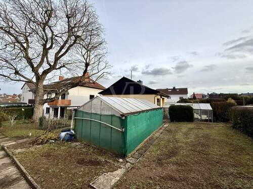 Großzügiger Garten - 