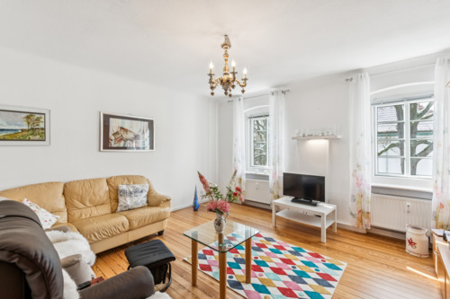 Wohnzimmer - Familienidyll mit Loggia und großzügigem Dachgeschoss