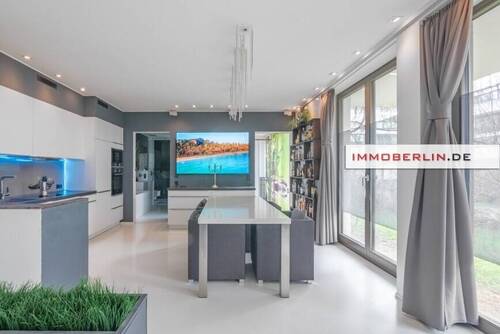 3 - 3 Zimmer Etagenwohnung in Friedrichshain