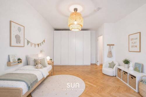 KINDERZIIMMER STAGED - 
