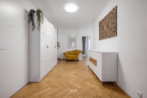 DIELE - 4 Zimmer Etagenwohnung zum Kaufen in Kronberg im Taunus