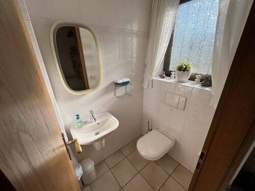 Gäste-WC - Bungalow mit 92,60 m² in Langenfeld zum Kaufen