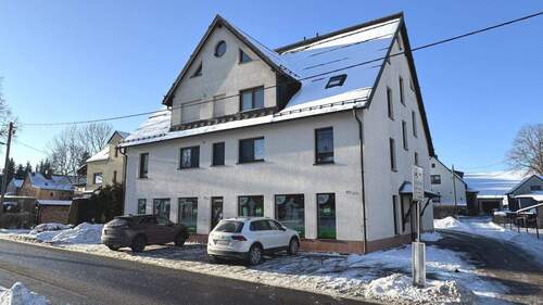 Straßenansicht - Investieren, genießen, profitieren