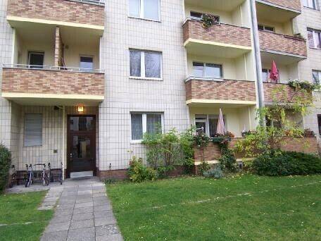 Bild 2 - 3 Zimmer Etagenwohnung zum Kaufen in Berlin