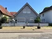 Ansicht Straße - 4 Zimmer Einfamilienhaus in Rheinhausen