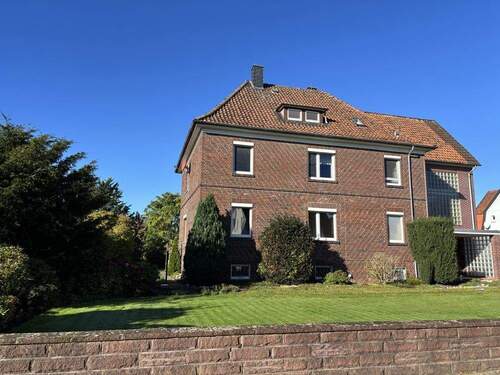 3083 - Außenansicht - 8 Zimmer Mehrfamilienhaus, Wohnhaus in Lindhorst