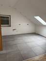 .. Platz für eine große Küche ! - Etagenwohnung mit 60,00 m² in Kitzingen zur Miete