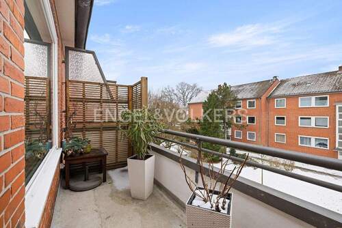 Balkon - 4 Zimmer Etagenwohnung in Norderstedt