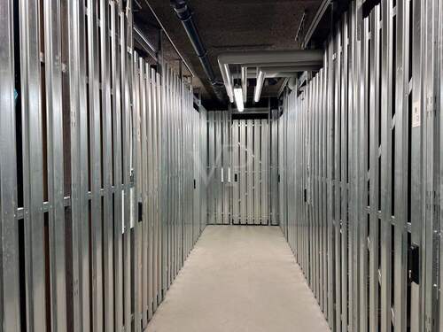 Kellerbereich mit zugeordneten Abteilen - 