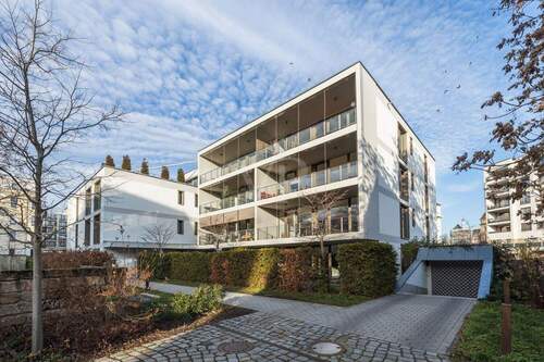 Ansicht Süd - 3 Zimmer Etagenwohnung zum Kaufen in Dresden