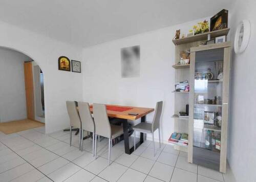 Essbereich - Etagenwohnung mit 84,20 m&sup2; in Frankfurt am Main zur Miete