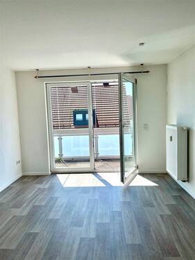 Wohnzimmer - 2 Zimmer Etagenwohnung in Nürnberg