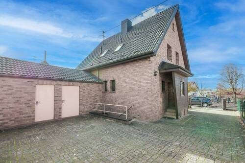 AltenbergerStr-8.JPG - Einfamilienhaus mit 90,00 m² in Niederkassel zum Kaufen