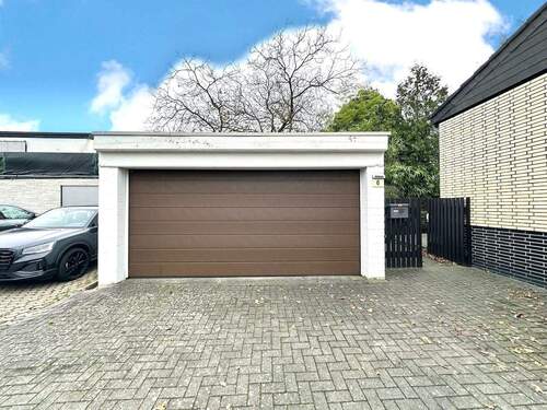 Garage - 