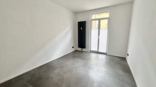 4. Zimmer.jpg - 